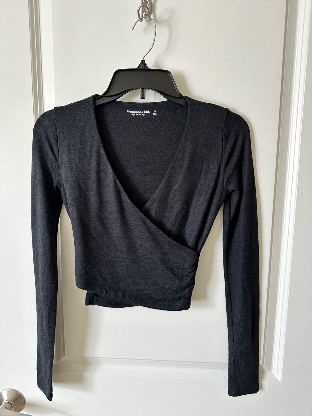 Abercrombie And Fitch Soft Cozy Wrap Black Crop Top Size XS